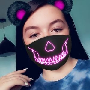 Meet your Posher, Logan